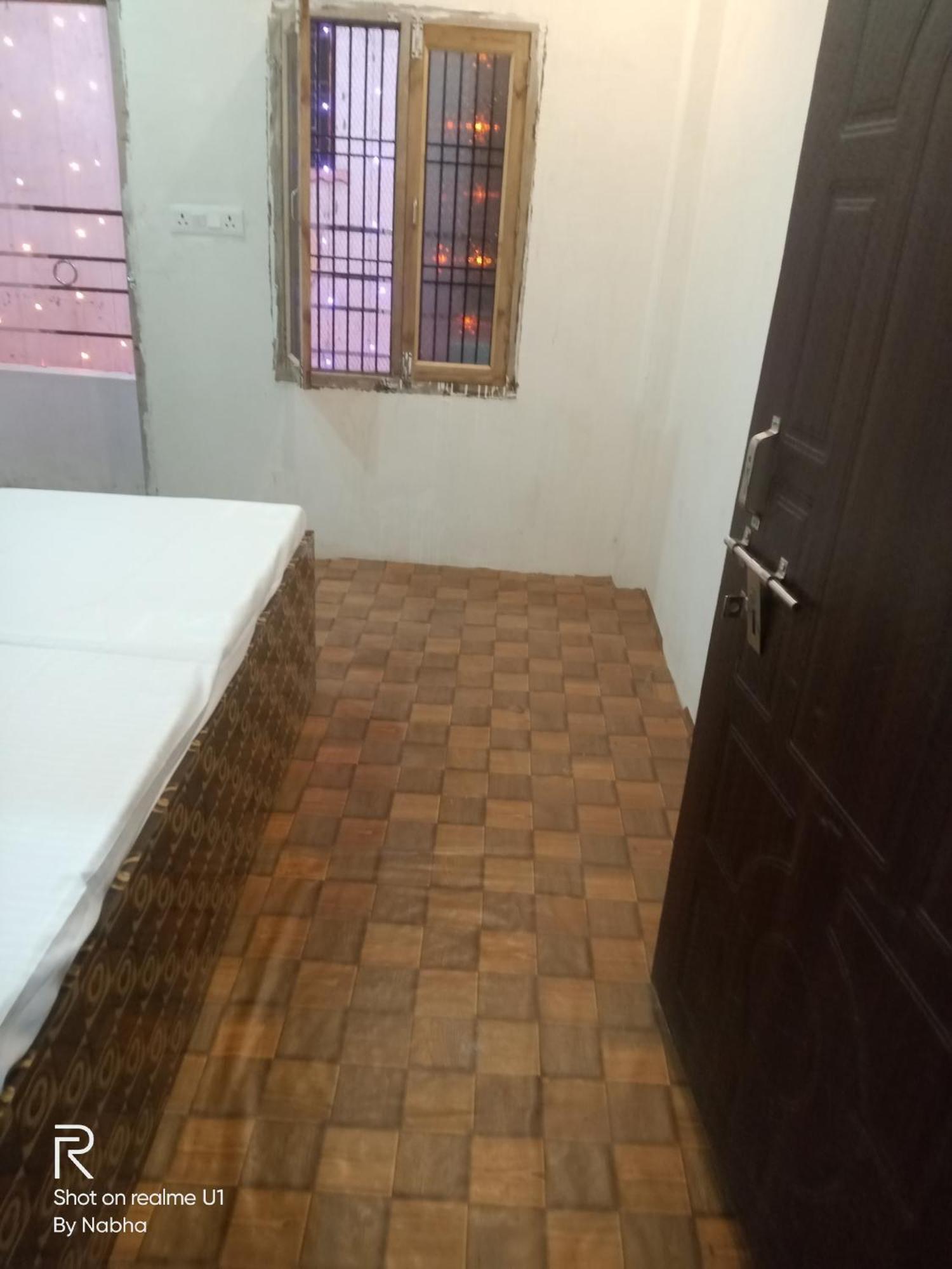 Shivaay Home Stay Varanasi Eksteriør billede